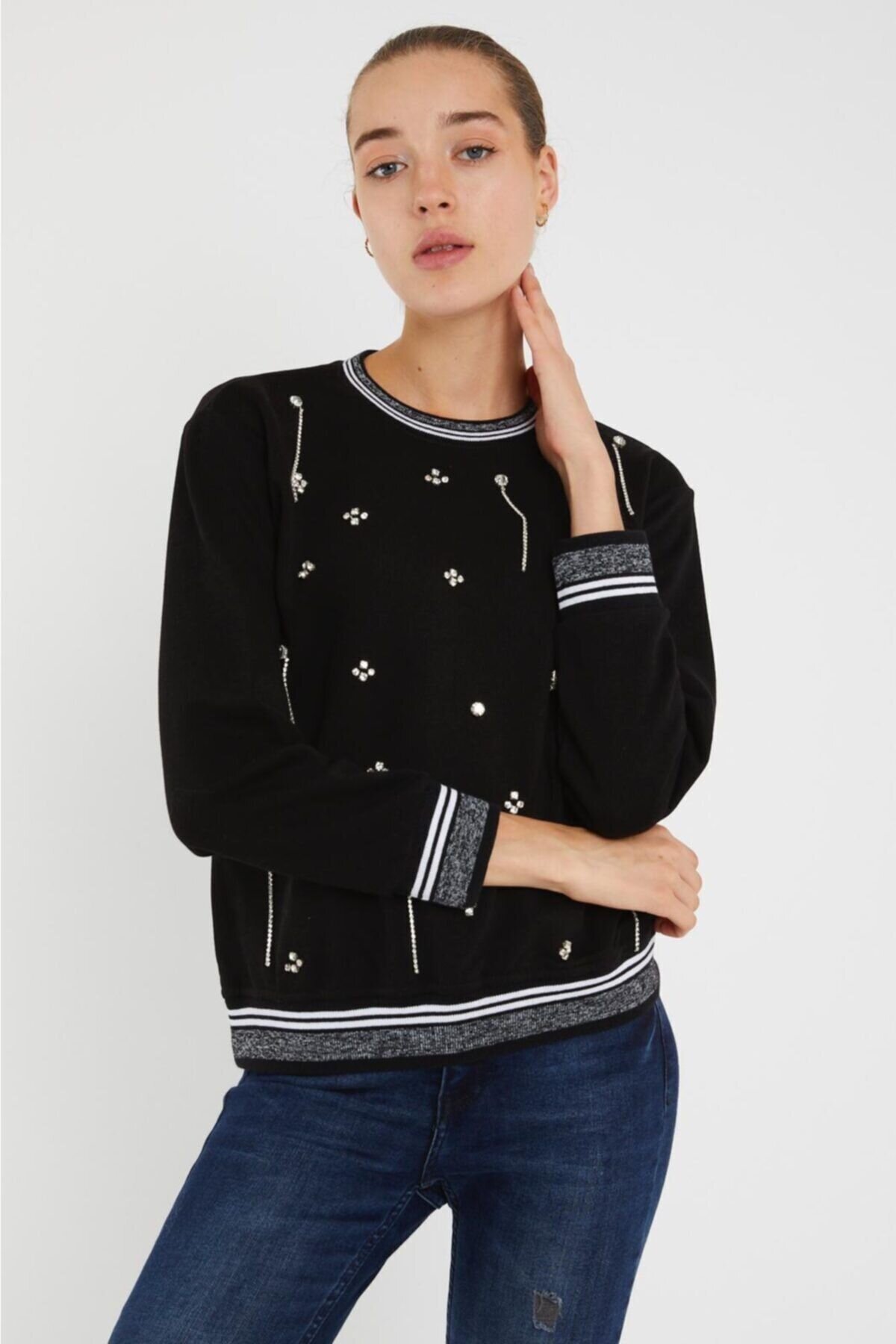 Taş Detayli Kapşonsuz Sweatshirt