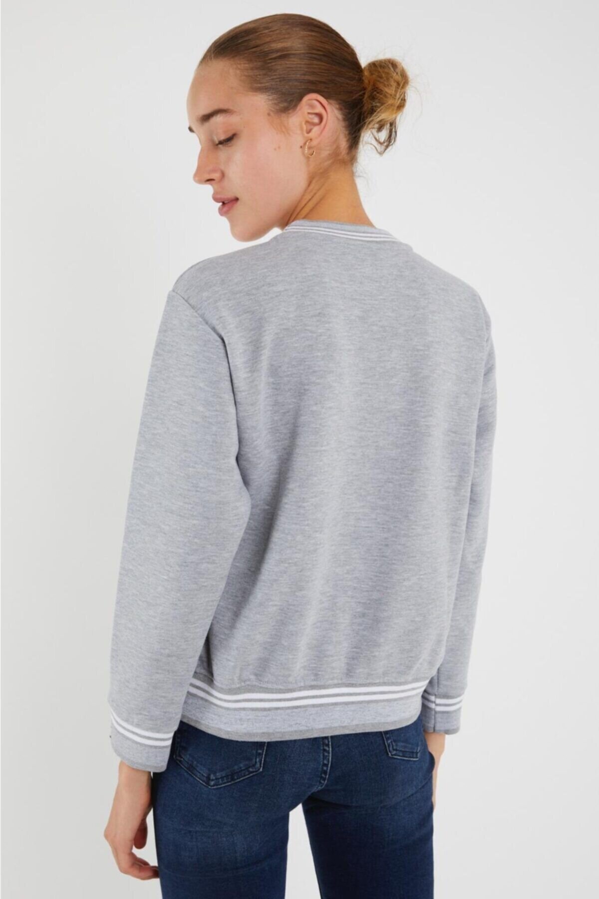 Taş Detayli Sweatshirt