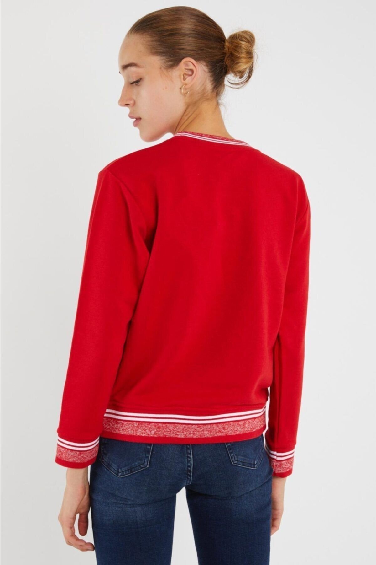 Taş Dikimli Kapşonsuz Sweatshirtler