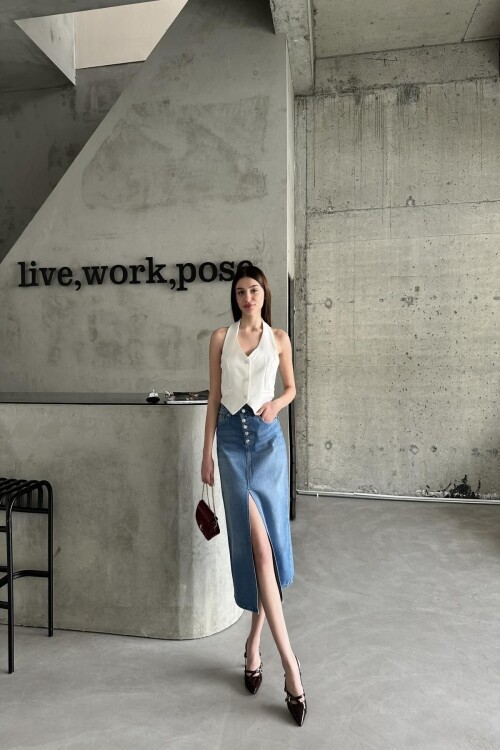 Kadın Pamuklu JeansVibe Düğme Detaylı Uzun Mavi Kot Etek